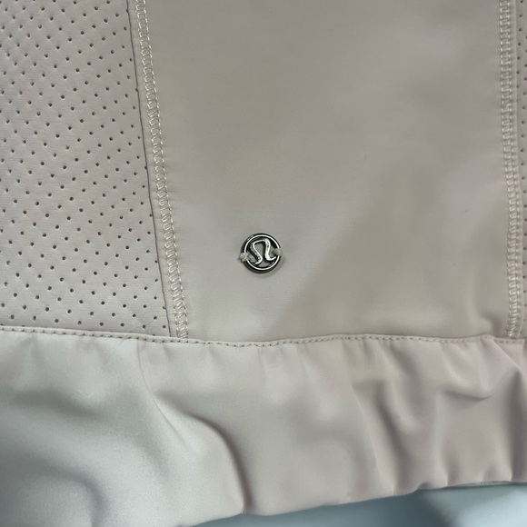 EUC Light Pink and Gray Women’s Lululemon Pullover Jacket Size 6 - Picture 4 of 6